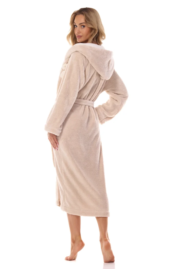 lr2411 - bg - Image 3